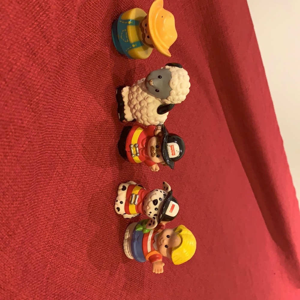 26 little people. - Picture 6 of 6